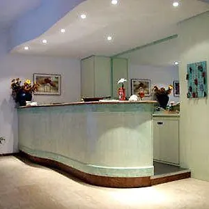 Mignon 2*, Chiavari Italia